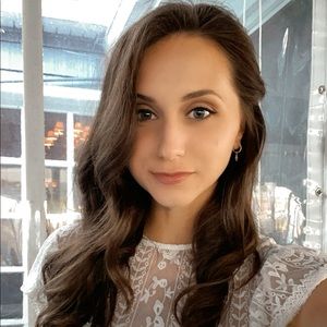 Meet your Posher, Stephanie